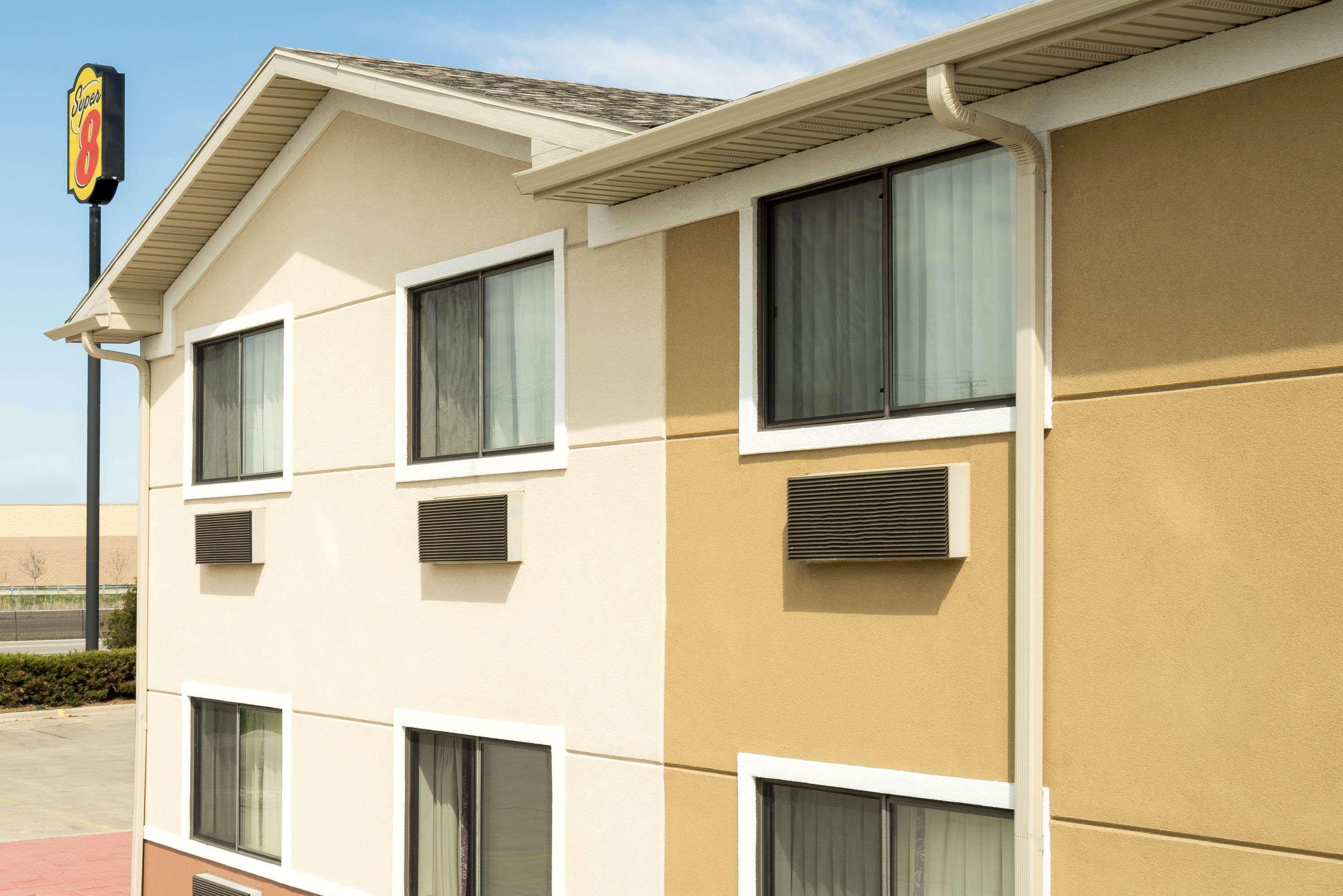 Super 8 By Wyndham Fond Du Lac Ngoại thất bức ảnh